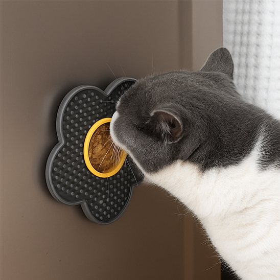 chat leche tapis lechage gourmifleur gris