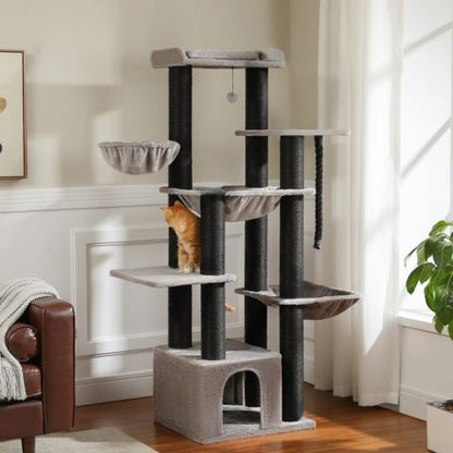 chat roux sur arbre a chat patachou beige