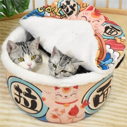 deux chats dans panier pour chat miniouki