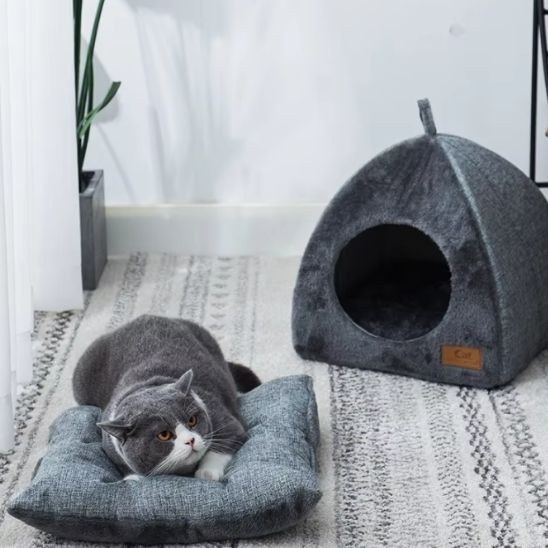 niche a chat toupeti coussin exterieur chat gris